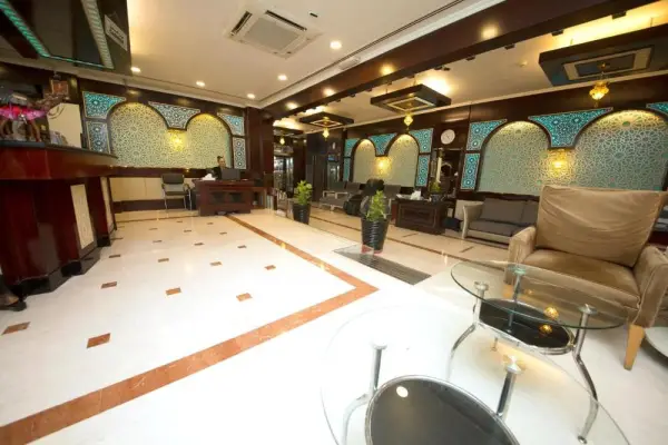 Mount Royal Hotel 8